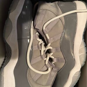 Retro 11 Cool Grey’s **Read description **